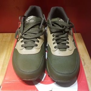 Nike Air Max 1 LTR PREMIUM